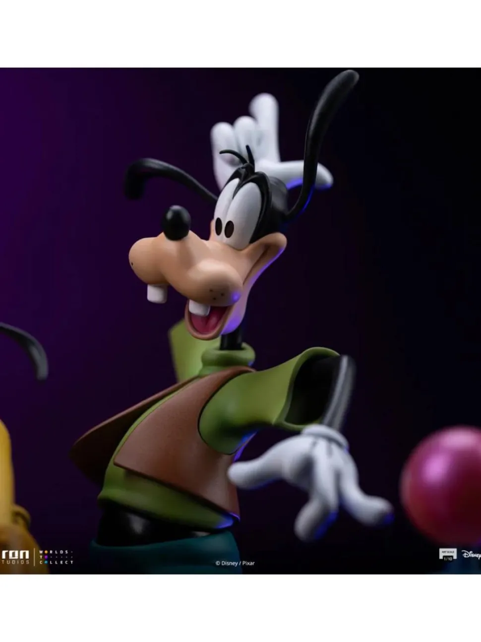 A Goofy Movie (1995) - Goofy & Max 1/10th Scale Statue