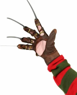 A Nightmare On Elm Street 3: Dream Warriors - Freddy Krueger's Glove 1:1 Scale Life-Size Prop Replica