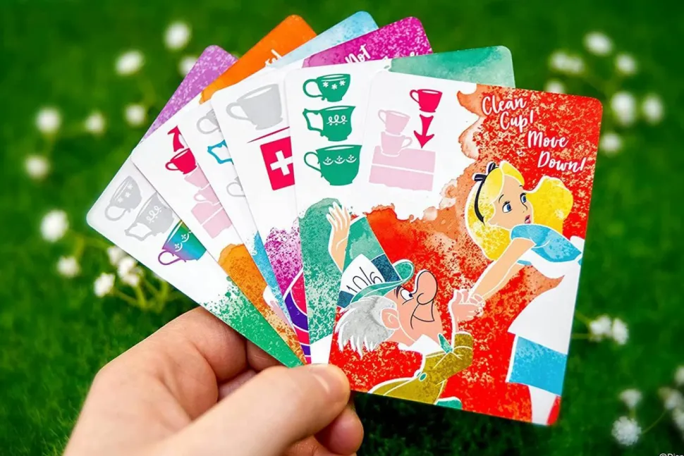 Alice in Wonderland - Mad Tea Party Game