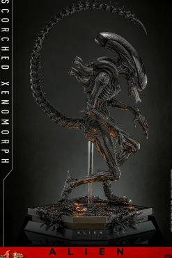 Alien: Romulus (2024) - Scorched Xenomorph 1/6th Scale Hot Toys Action Figure