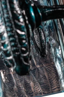 Aliens - Blue Alien Warrior Water Attack 1/6th Scale Diorama Statue