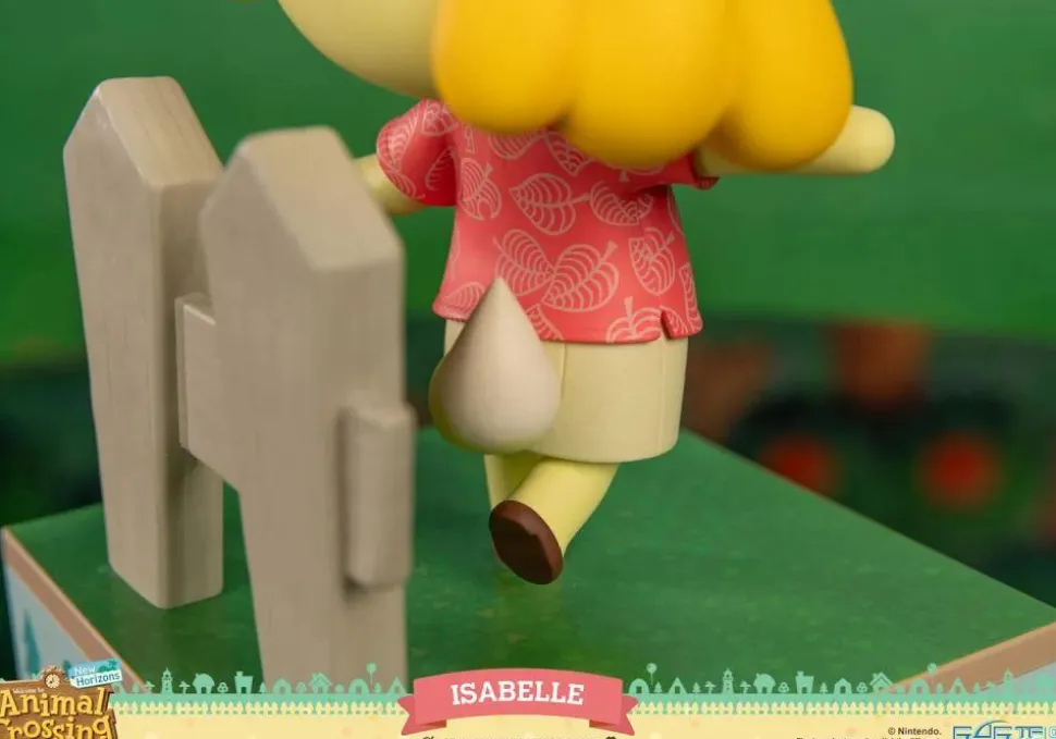 Animal Crossing: New Horizons - Isabelle 8" PVC Statue