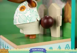 Animal Crossing: New Horizons - Tom Nook (Exclusive Edition) 10