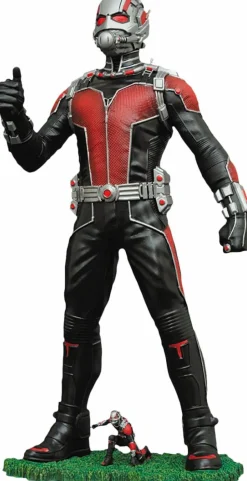 Ant-Man - Ant-Man Marvel Gallery 9” PVC Diorama Statue
