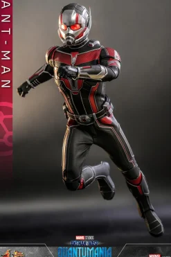 Ant-Man and the Wasp: Quantumania - Ant-Man 1/6th Scale Hot Toys Action Figure