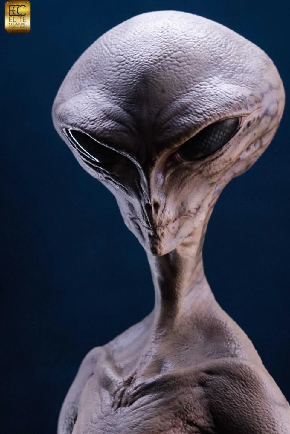 Art of Steve Wang - Reptilian Grey 1/3 Scale Maquette Statue