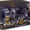 Batman (1989) - Batman with Batmobile Cosbaby (S) Hot Toys Figure Collectible Set