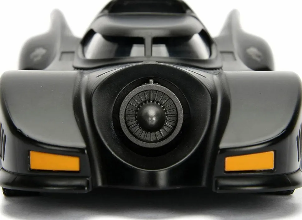 Batman (1989) - Batmobile with Batman Hollywood Rides 1/24th Scale Die-Cast Vehicle Replica Model Kit