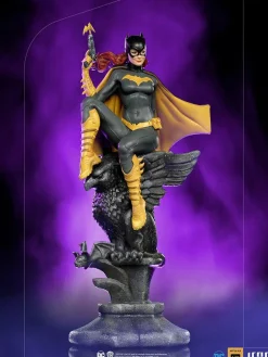 Batman - Batgirl Deluxe 1/10th Scale Statue