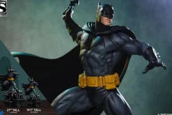 Batman - Batman (Black & Gray Edition) 1/4 Scale Maquette Statue