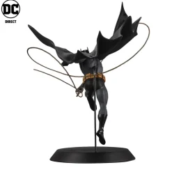Batman - Batman by Dan Mora DC Designer Series 1/6th Scale Statue