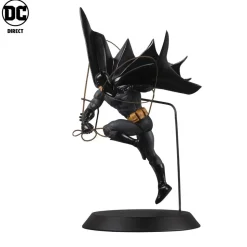 Batman - Batman by Dan Mora DC Designer Series 1/6th Scale Statue