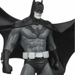 Batman - Batman by Jorge Jimenez Black & White 1/10th Scale Statue