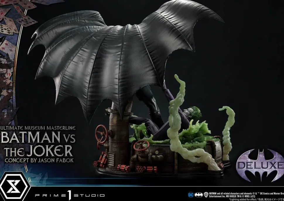 Batman - Batman vs The Joker Deluxe 1/3 Scale Statue