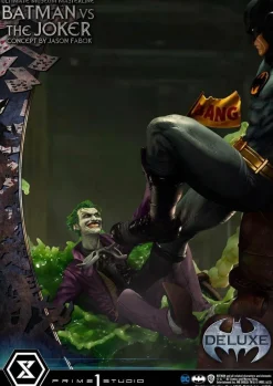 Batman - Batman vs The Joker Deluxe 1/3 Scale Statue