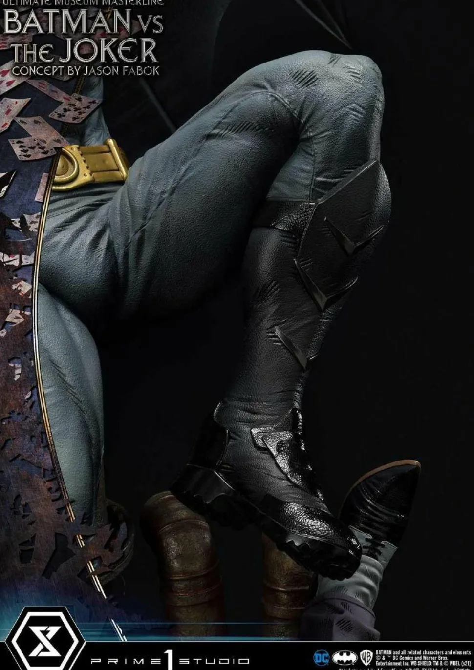 Batman - Batman vs The Joker 1/3 Scale Statue