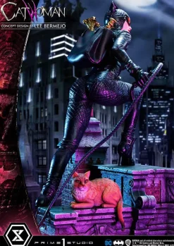 Batman - Catwoman 1/3 Scale Statue by Lee Bermejo