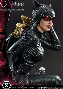 Batman - Catwoman 1/3 Scale Statue by Lee Bermejo