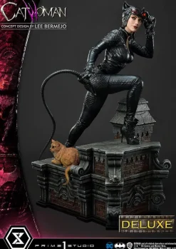 Batman - Catwoman Deluxe 1/3 Scale Statue by Lee Bermejo