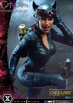 Batman - Catwoman Deluxe 1/3 Scale Statue by Lee Bermejo