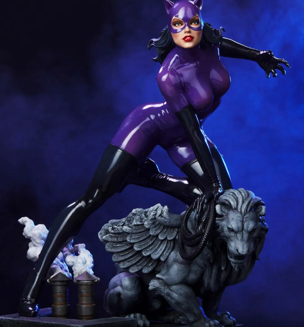 Batman - Catwoman (Purple Edition) 1/4 Scale Maquette Statue