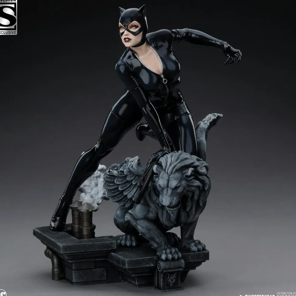 Batman - Catwoman 1/6th Scale Maquette Statue