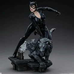 Batman - Catwoman 1/6th Scale Maquette Statue