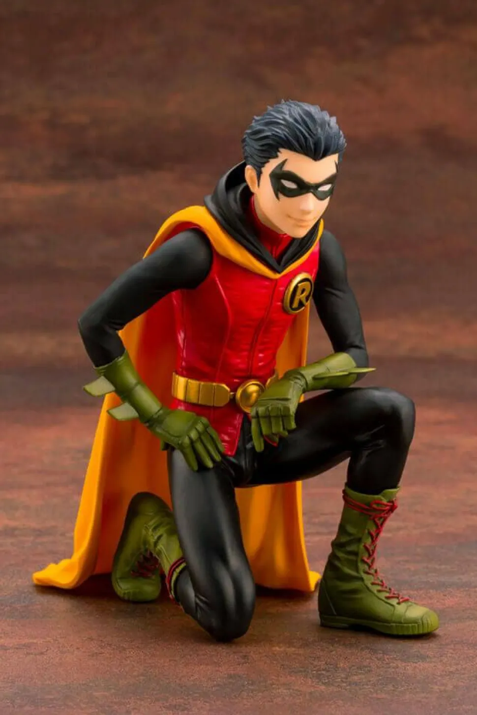 Batman - Damian Robin Ikemen Series 1/7th Scale Statue