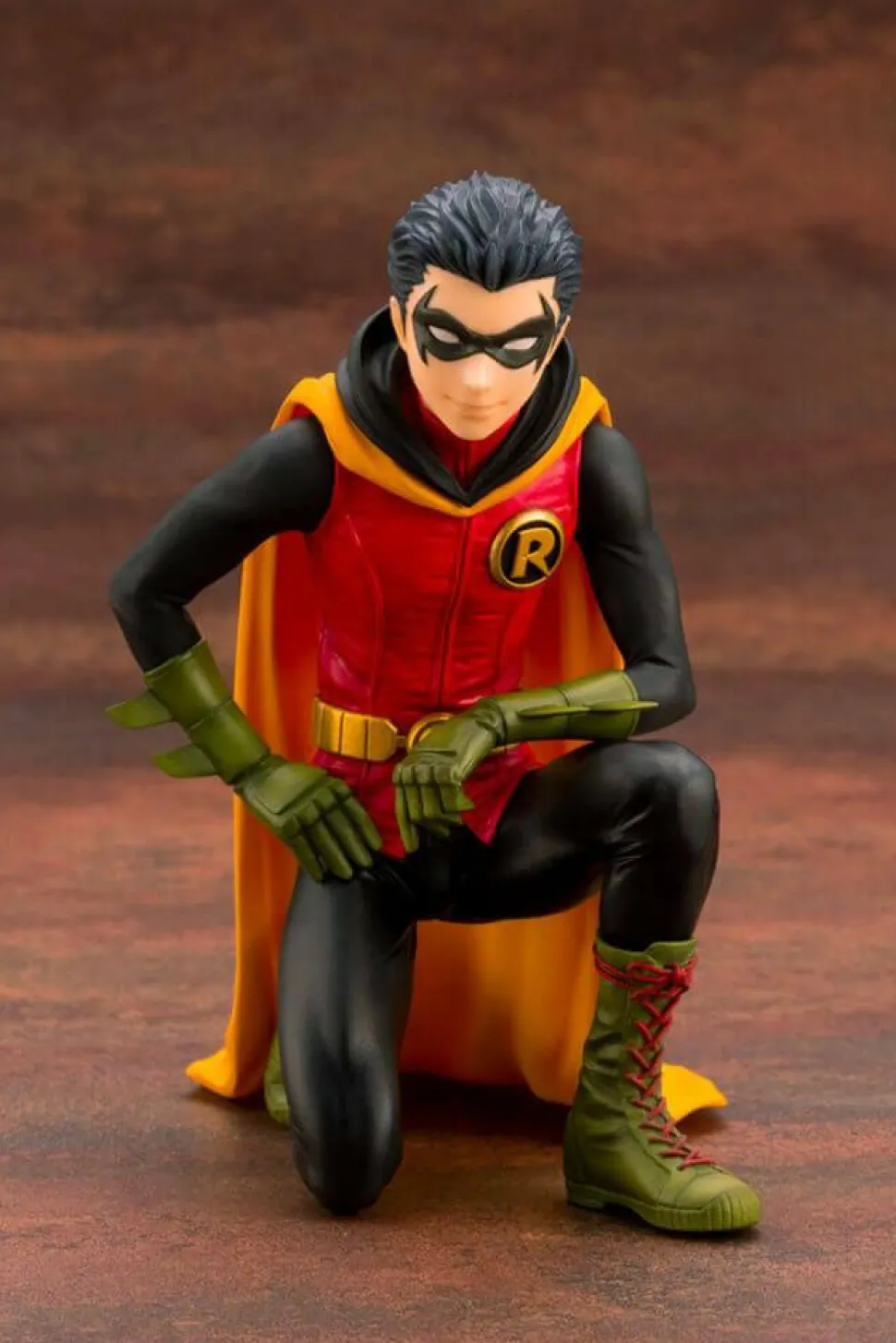 Batman - Damian Robin Ikemen Series 1/7th Scale Statue