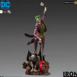 Batman - Joker 1/3 Scale Statue