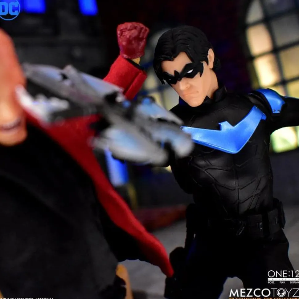 Batman - Nightwing One:12 Collective 1/12th Scale Action Figure