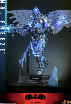 Batman & Robin (1997) - Mr. Freeze (Deluxe Version) 1/6th Scale Hot Toys Action Figure