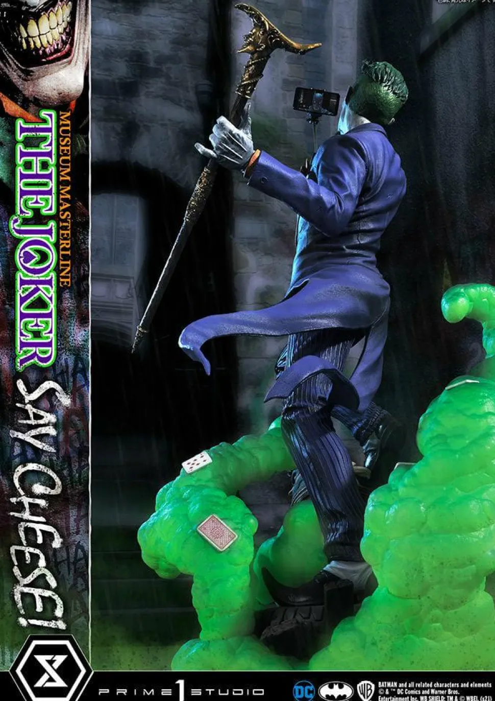 Batman - The Joker “Say Cheese” 1/3 Scale Statue