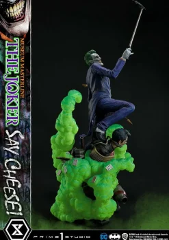 Batman - The Joker “Say Cheese” 1/3 Scale Statue