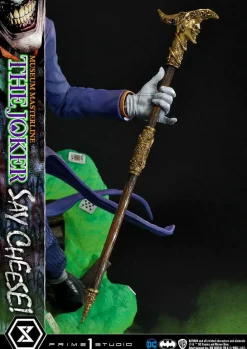Batman - The Joker “Say Cheese” 1/3 Scale Statue