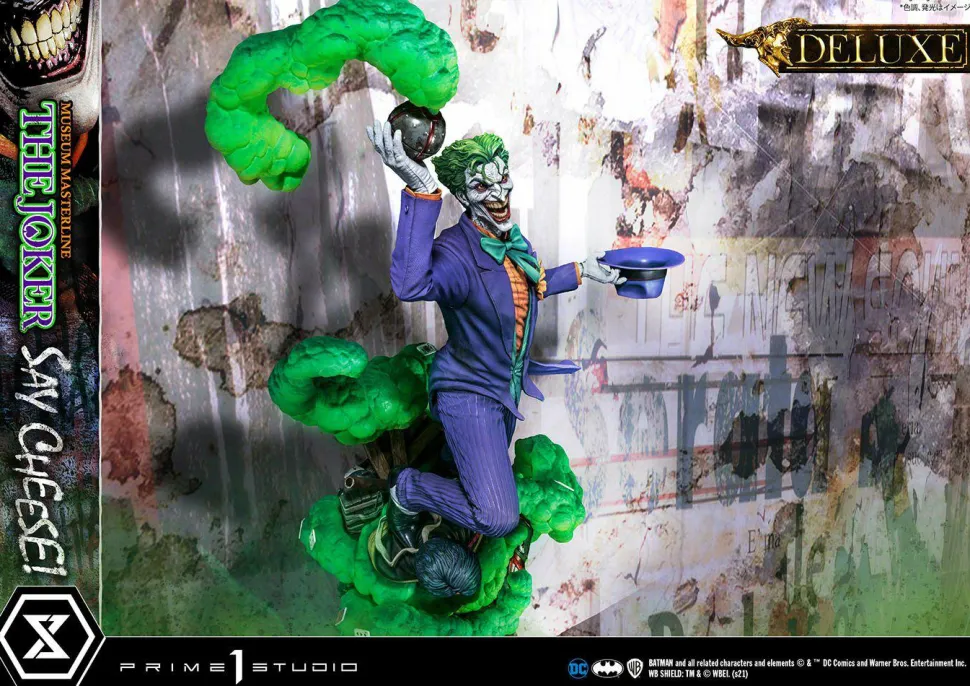 Batman - The Joker “Say Cheese” Deluxe 1/3 Scale Statue