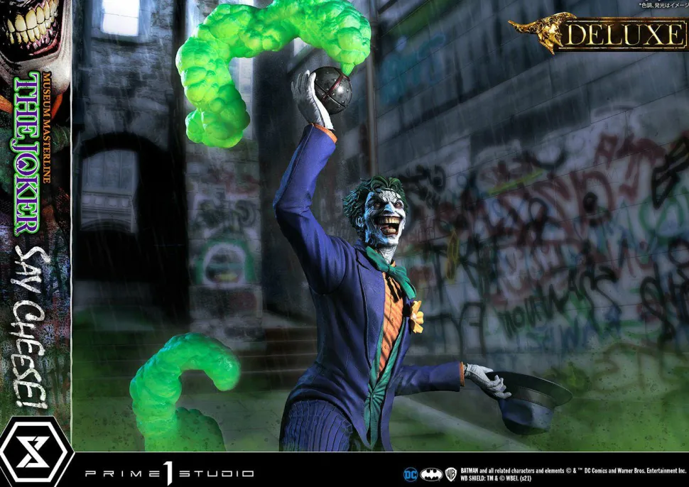 Batman - The Joker “Say Cheese” Deluxe 1/3 Scale Statue