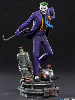 Batman - The Joker 1/10th Scale Statue