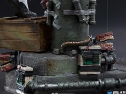Batman - The Joker 1/10th Scale Statue