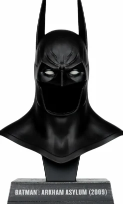 Batman: Arkham Asylum - Batman Cowl 1/3rd Scale Replica PVC Statue
