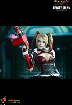 Batman: Arkham Knight - Harley Quinn 1/6th Scale Hot Toys Action Figure