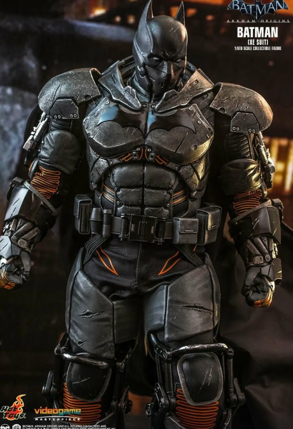 Batman: Arkham Origins - Batman XE Suit 1/6th Scale Hot Toys Action Figure