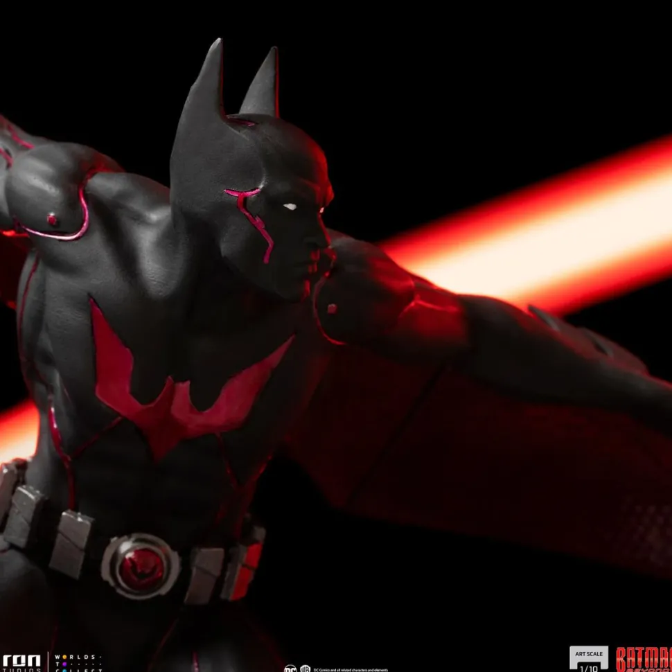 Batman Beyond - Batman 1/10th Scale Statue