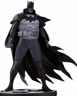 Batman: Gotham by Gaslight - Batman by Mike Mignola Black & White 1/10th Scale Statue