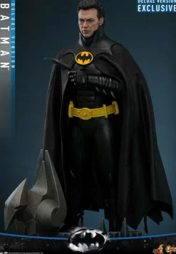 Batman Returns (1992) - Batman (2.0) Deluxe Version 1/6th Scale Hot Toys Action Figure