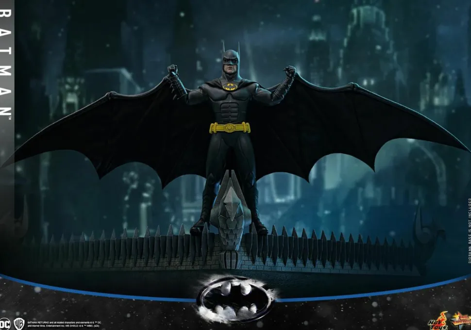 Batman Returns (1992) - Batman (2.0) 1/6th Scale Hot Toys Action Figure