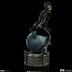 Batman Returns - Catwoman 1/4th Scale Legacy Statue