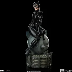 Batman Returns - Catwoman 1/4th Scale Legacy Statue