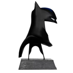 Batman: The Animated Series (1992) - Batman Cowl 1/3rd Scale Replica PVC Statue