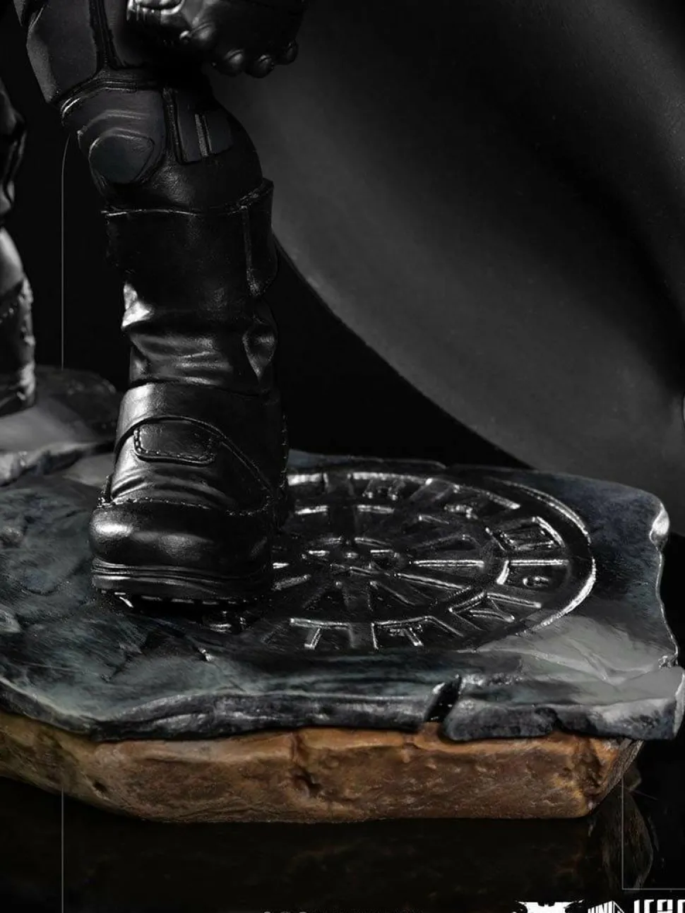 Batman: The Dark Knight - Batman MiniCo 6” Vinyl Figure